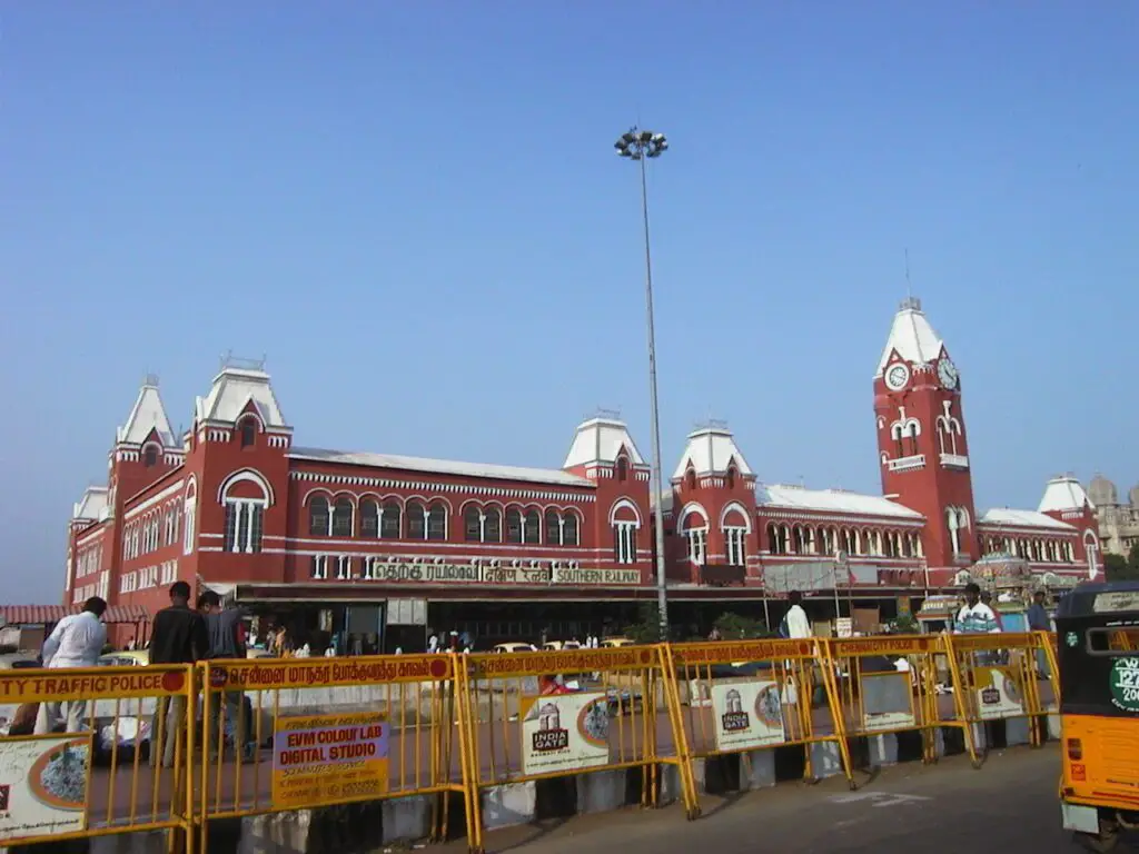 சென்னை சென்ட்ரல் ரயில் நிலையம்